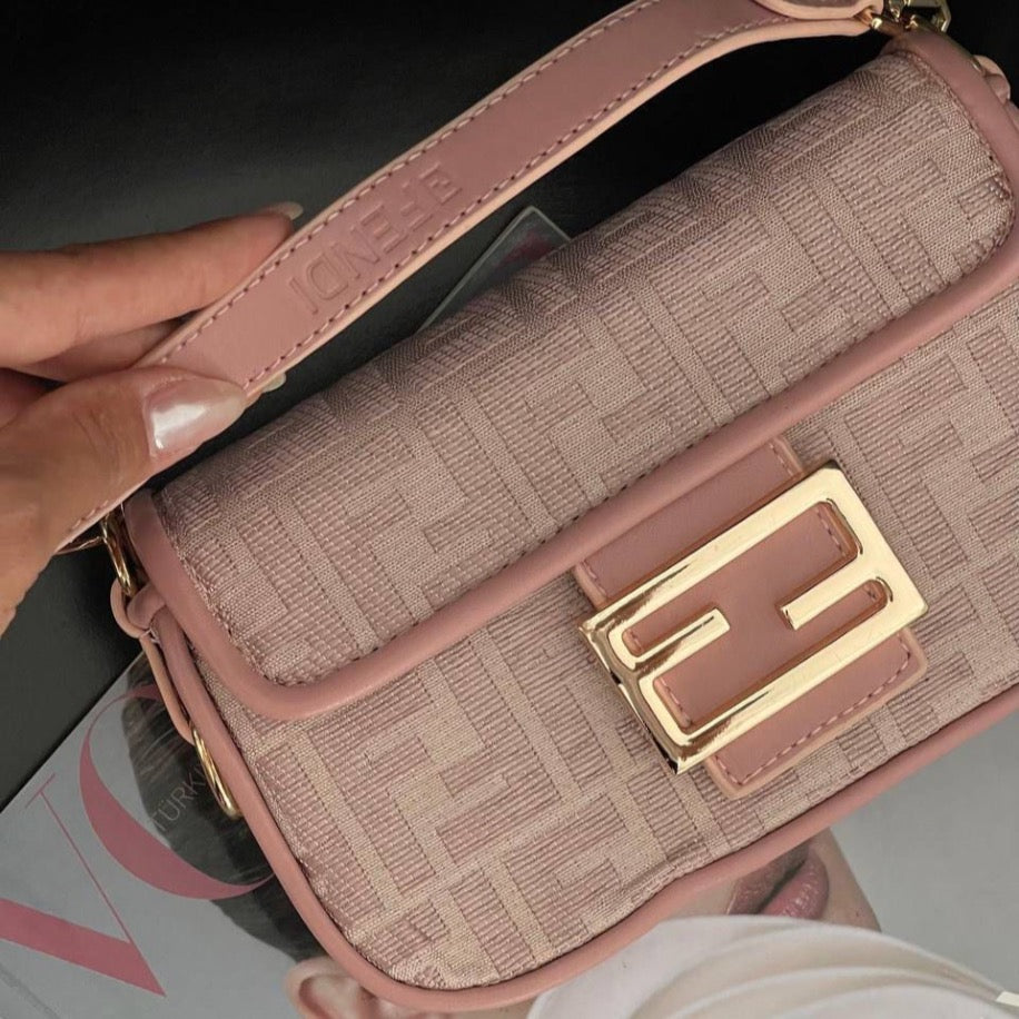 FENDI Bagiette Mini Bag Pink