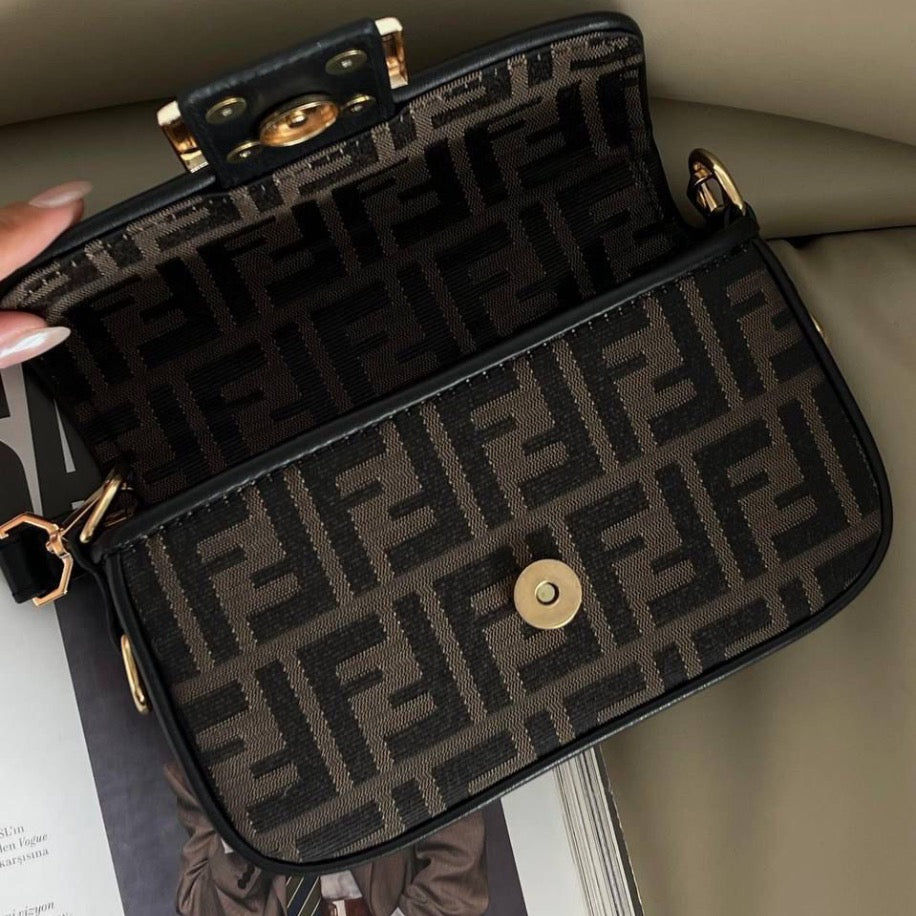 FENDI Bagiette Mini Bag Dark Brown