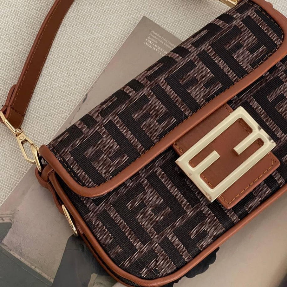 FENDI Bagiette Mini Bag Adv